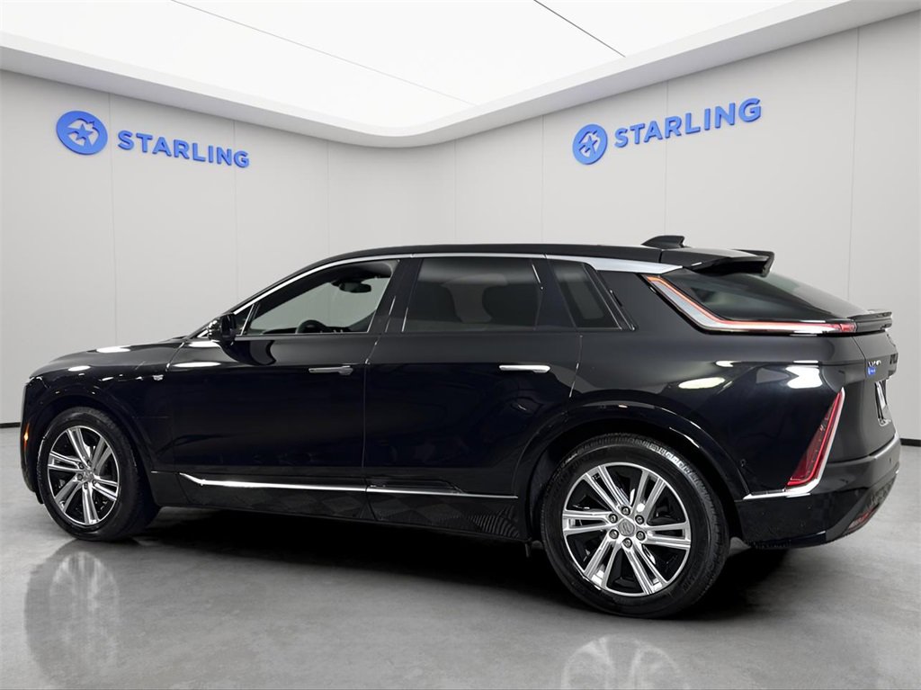 2024 Cadillac Lyriq Tech photo 3