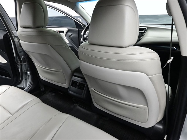 2016 Toyota Avalon Touring photo 23