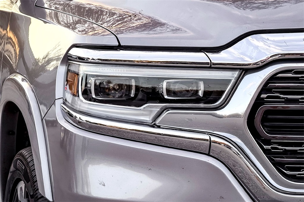 2022 Ram 1500 Limited photo 3