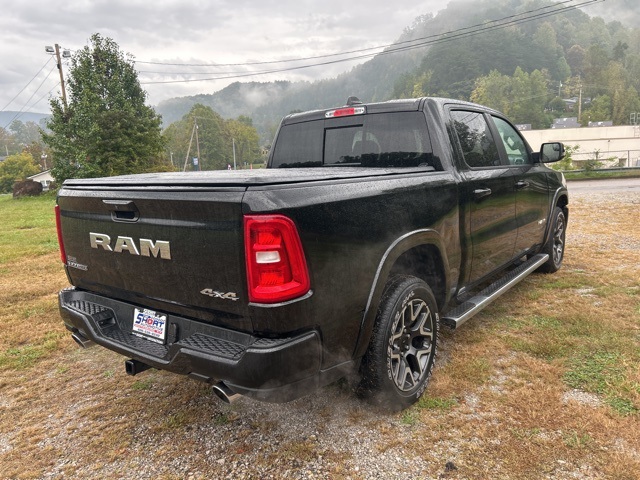 2025 Ram 1500 Laramie photo 4