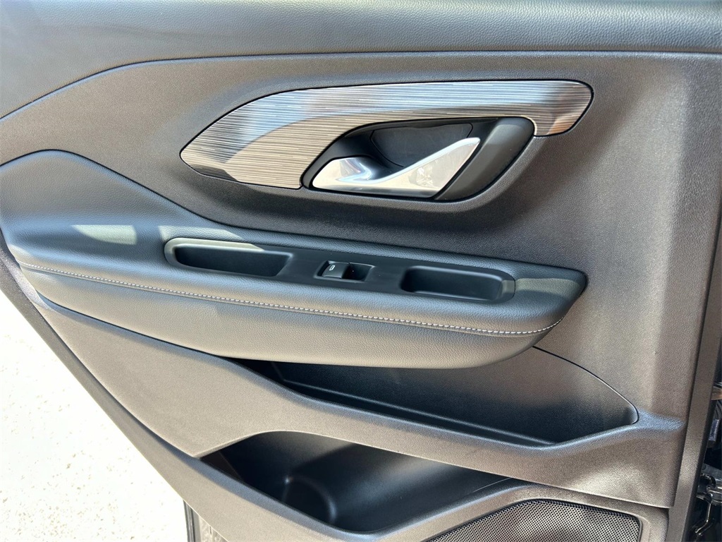 2024 Gmc Terrain SLE photo 17