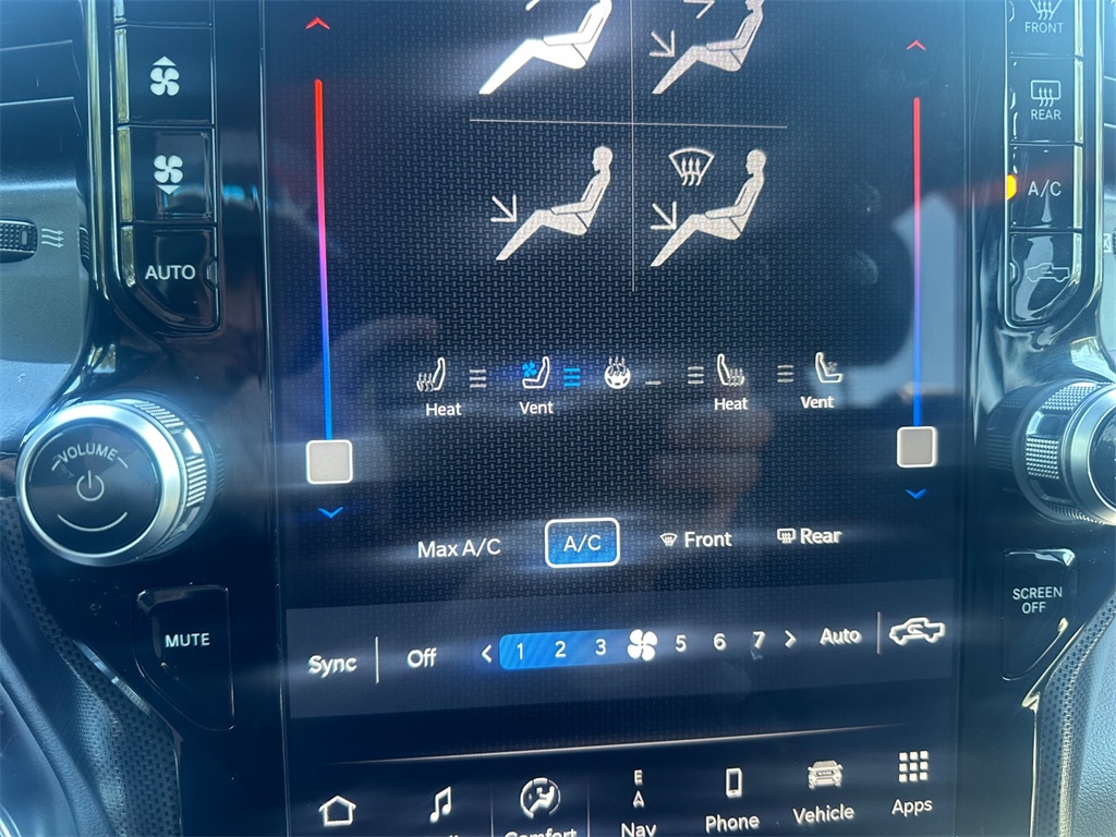2023 Ram 1500 Limited photo 25