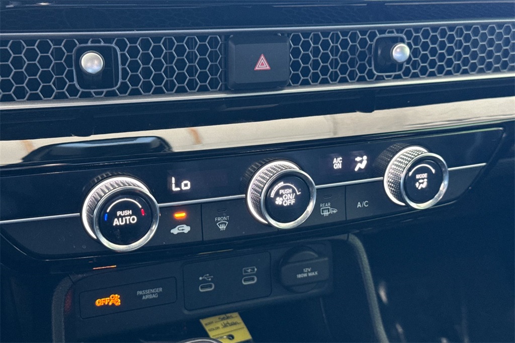 2025 Honda Civic Sport photo 17