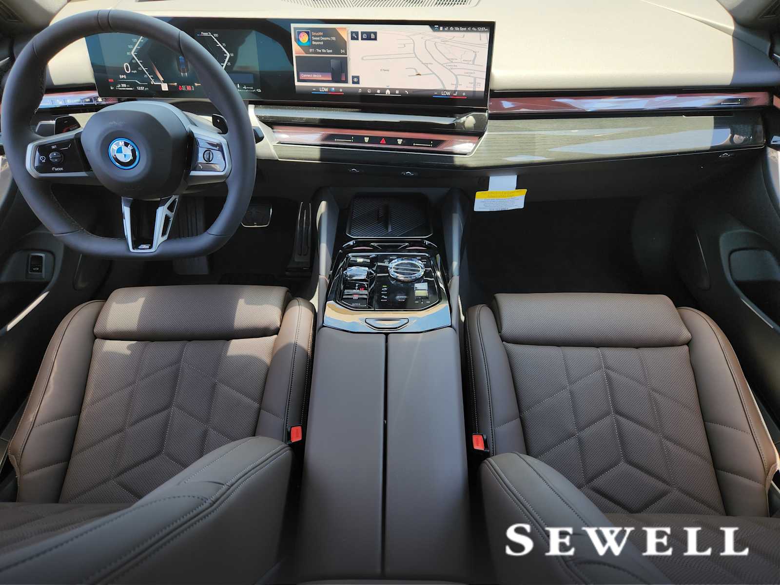 2026 Bmw 550e xDrive photo 5