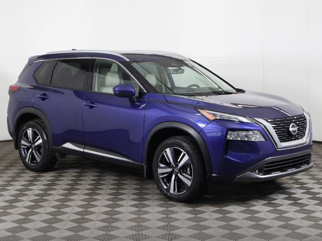 2023 Nissan Rogue SL photo 2