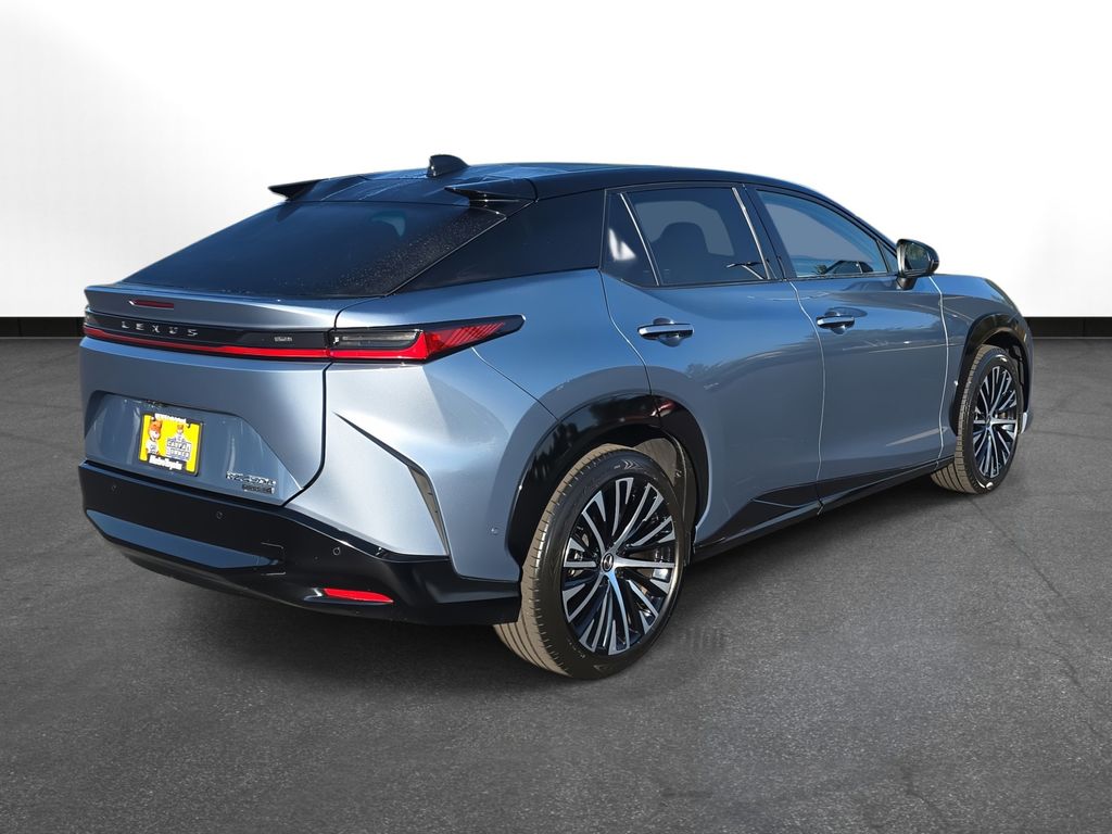 2023 Lexus RZ 450e Luxury photo 5