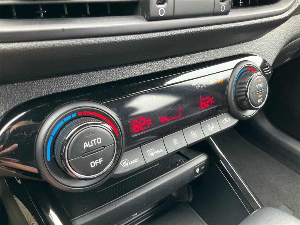 2024 Kia Forte GT-Line photo 24