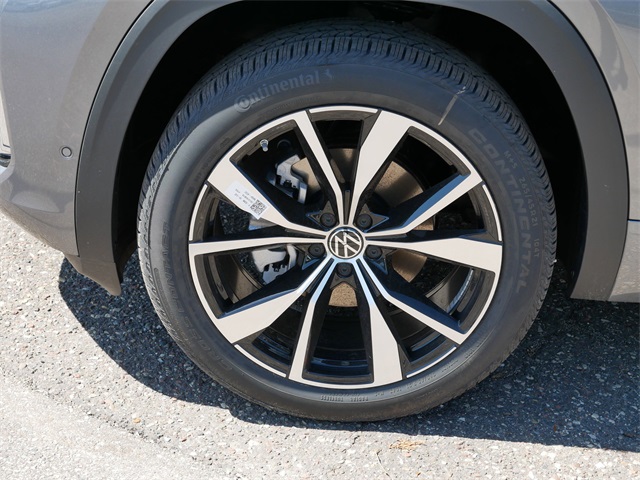 2025 Volkswagen Atlas SEL Premium R-Line photo 4