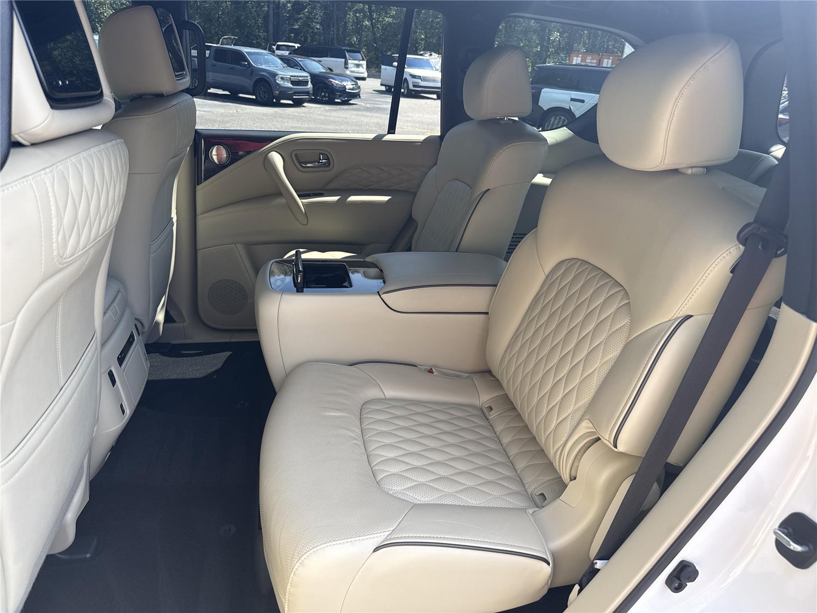 2022 Infiniti QX80 Sensory photo 6