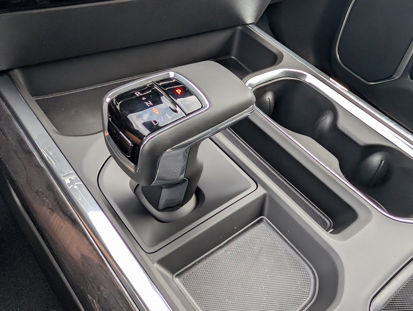 2025 Chevrolet Silverado 1500 LTZ photo 18