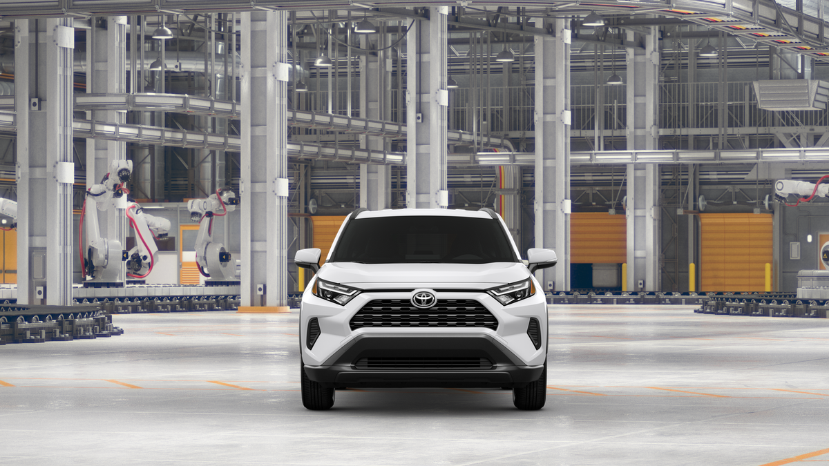 2025 Toyota RAV4 XLE's photo