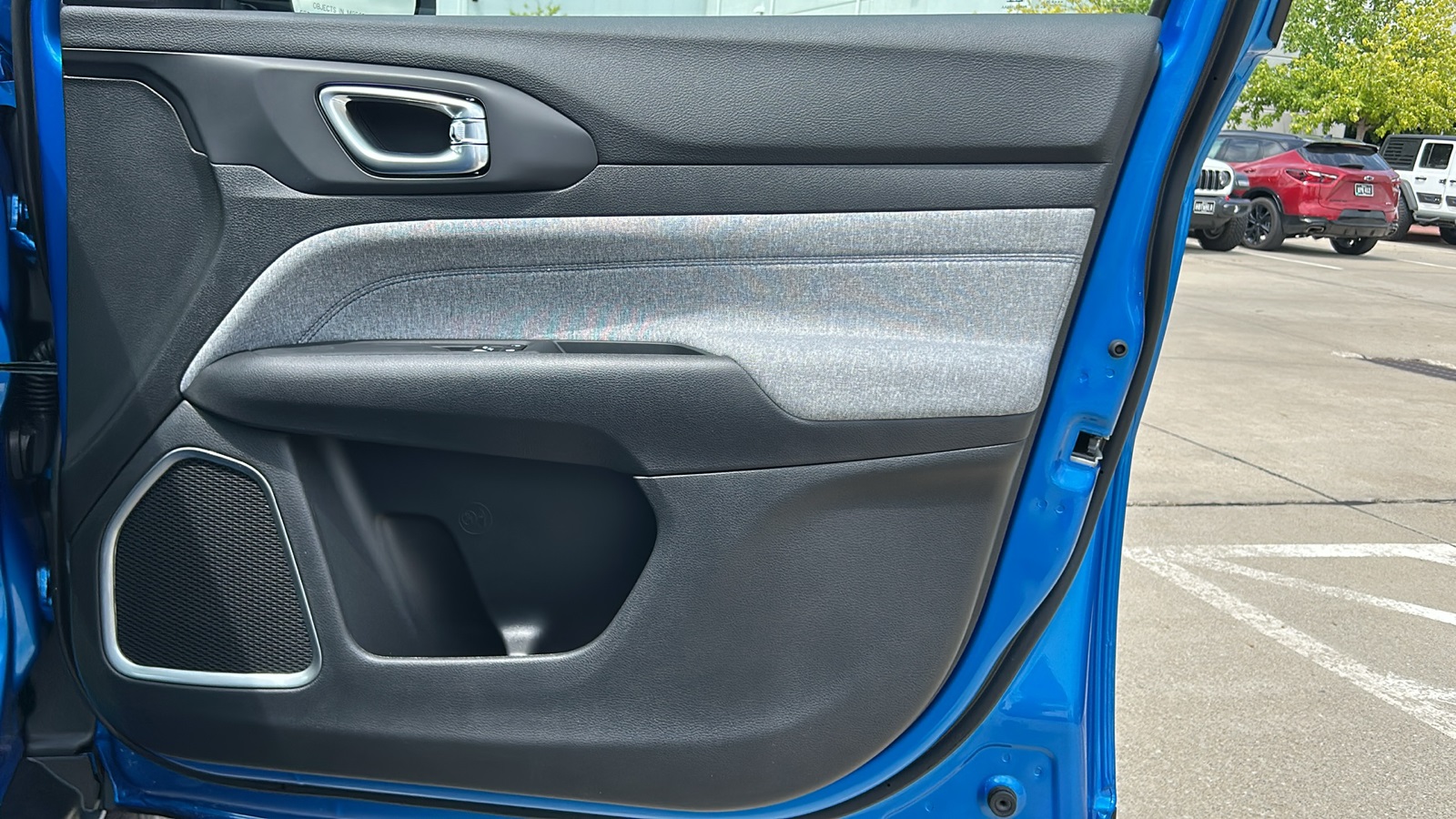 2025 Jeep Compass Latitude photo 19