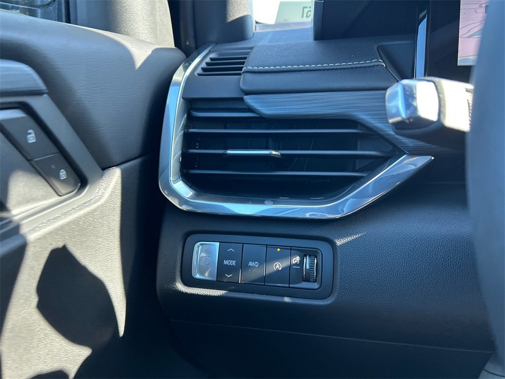 2026 GMC ACADIA - Image 18