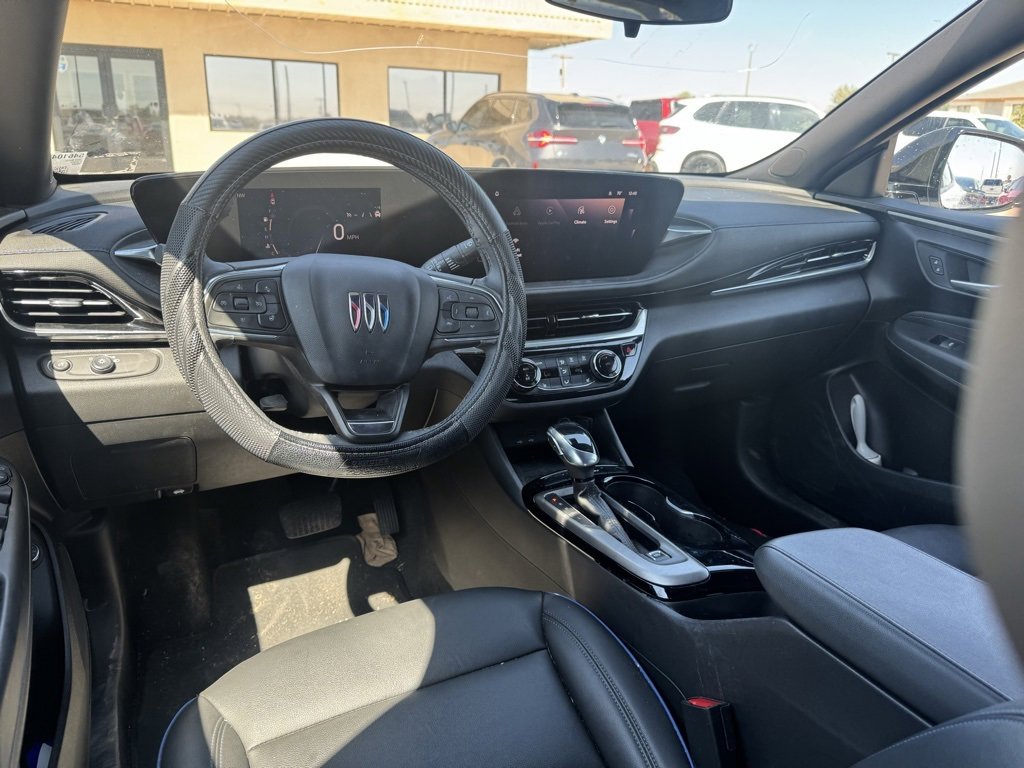 2025 Buick Envista ST photo 3