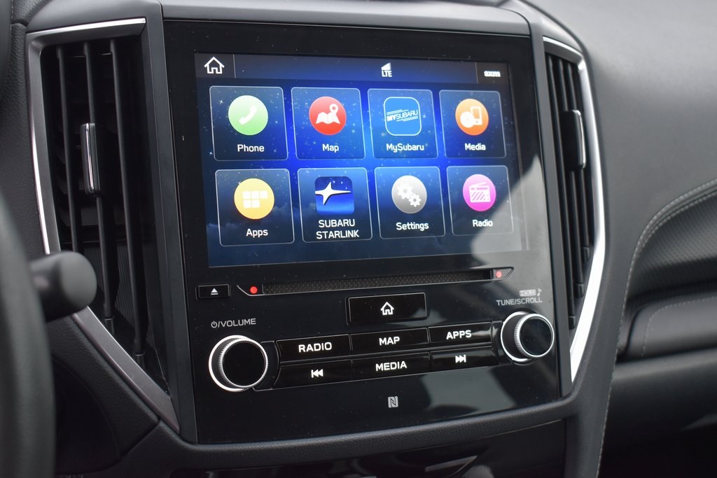 2022 Subaru Forester Touring photo 9