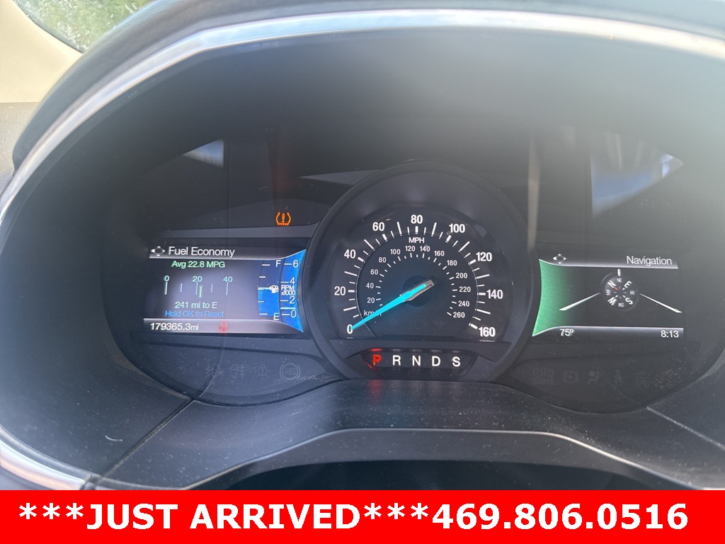 2016 Ford Edge Titanium photo 13