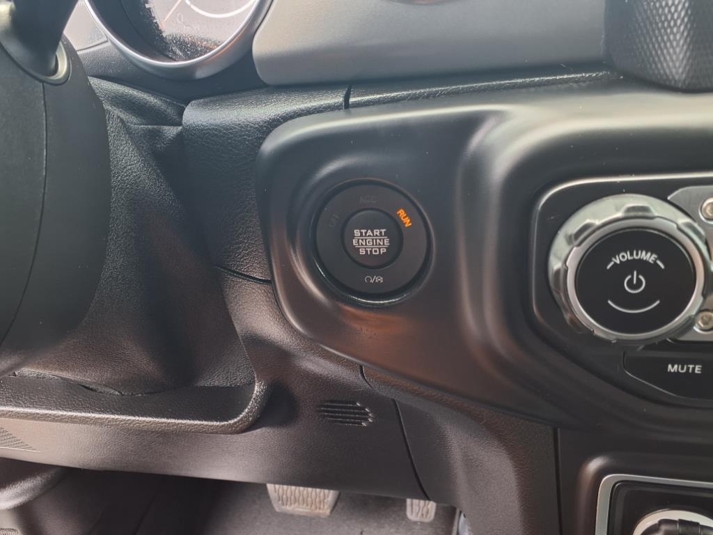 2021 Jeep Wrangler Sport S photo 14