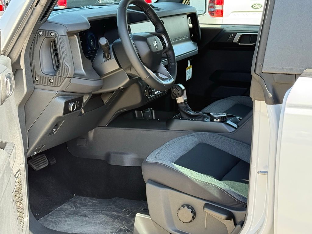 2025 Ford Bronco Big Bend photo 6