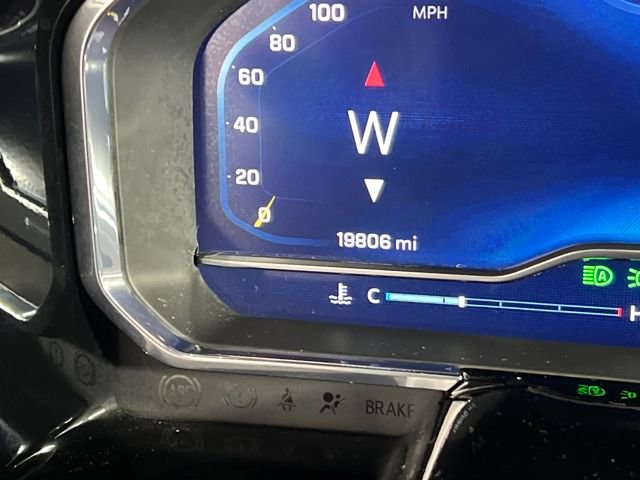 2023 Chevrolet Silverado 1500 High Country photo 3