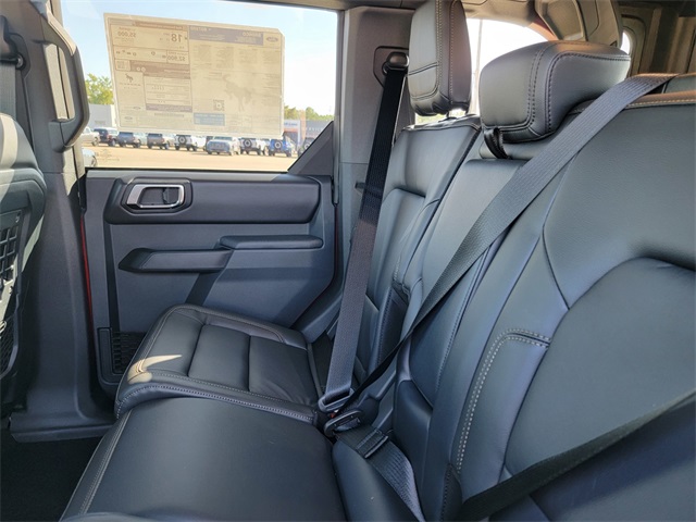 2025 Ford Bronco Badlands photo 14