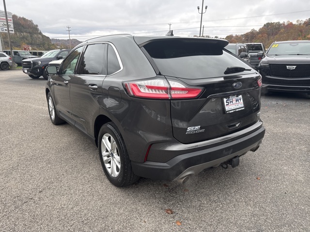2019 Ford Edge SEL photo 4