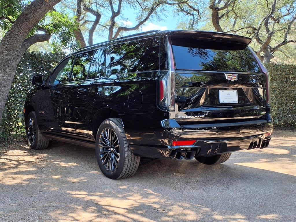 2024 Cadillac Escalade ESV V-Series photo 4