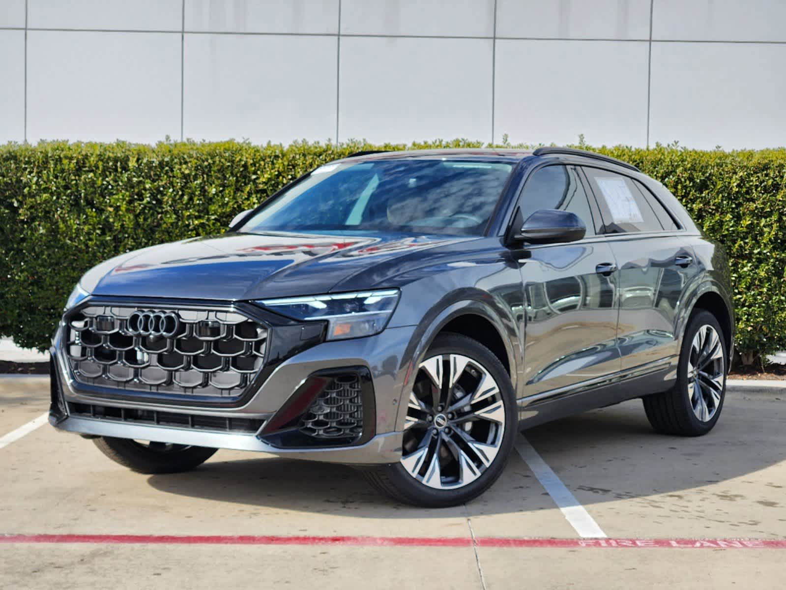 2025 Audi Q8 Premium Plus