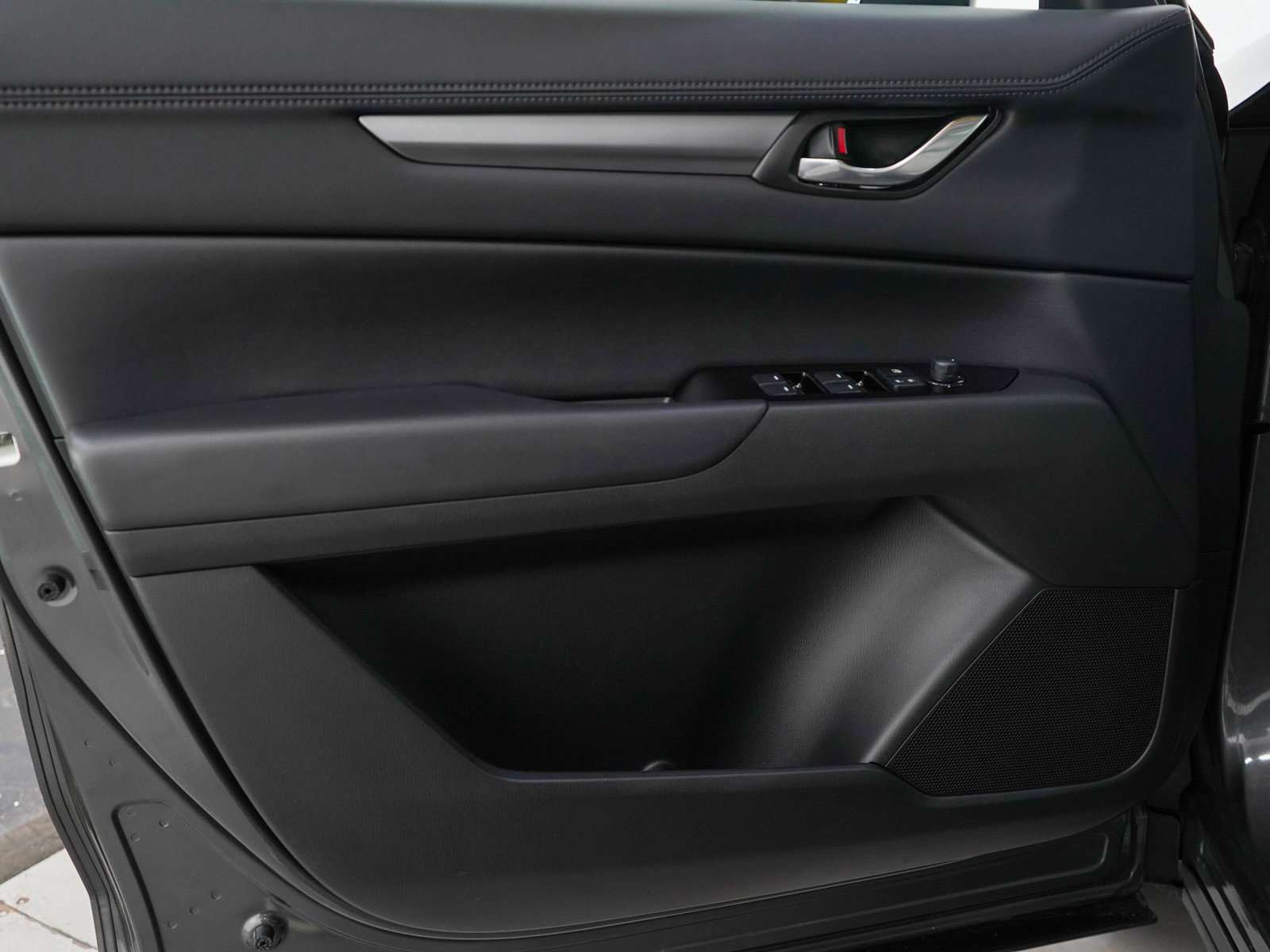 2025 Mazda CX-5 2.5 S Preferred photo 22