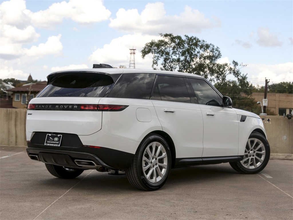 2025 Land Rover Range Rover Sport SE photo 8
