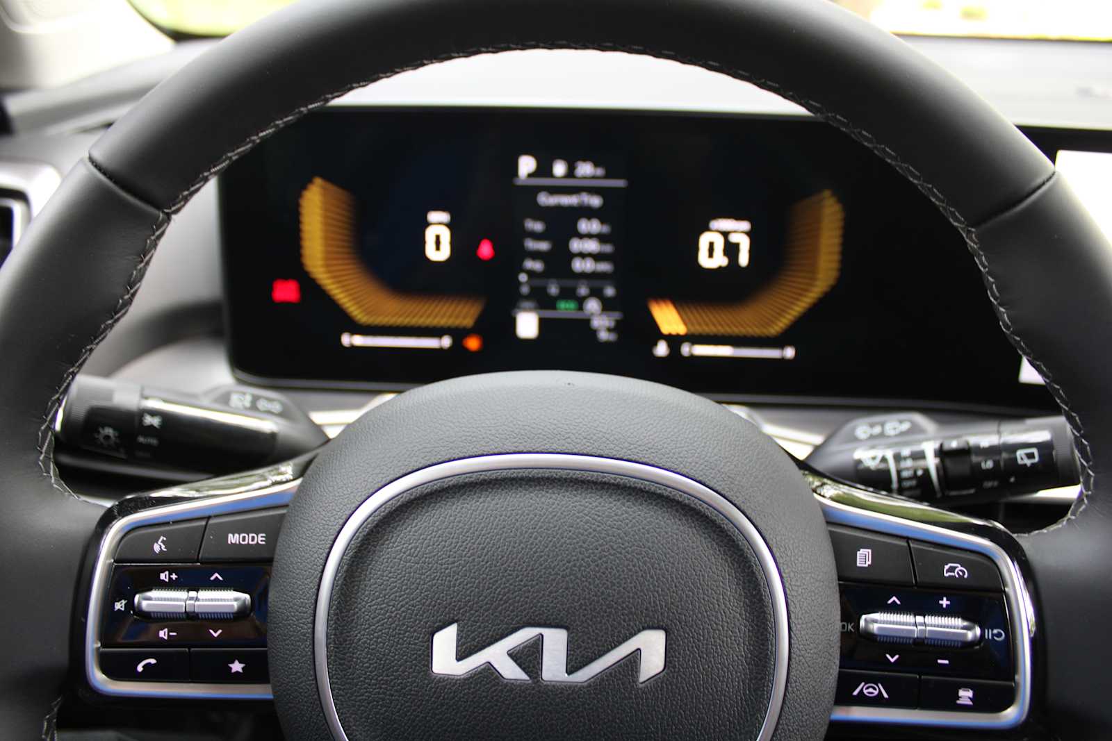 2025 Kia Sorento S photo 23