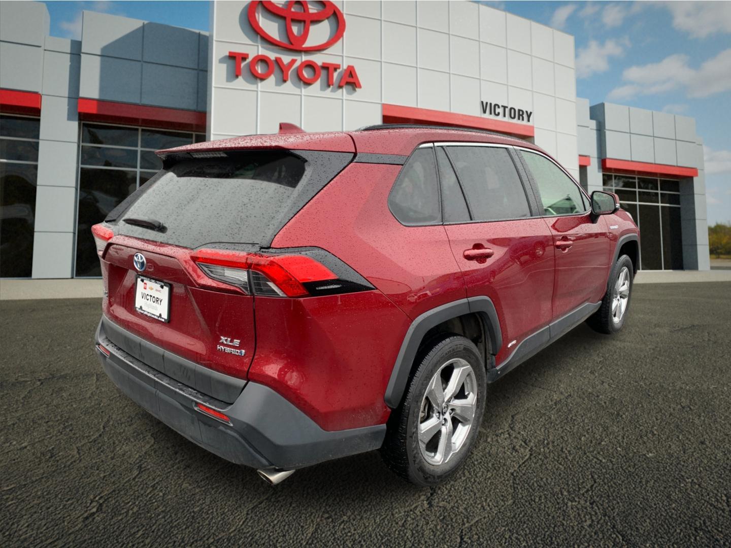 2021 Toyota RAV4 Hybrid XLE Premium photo 3