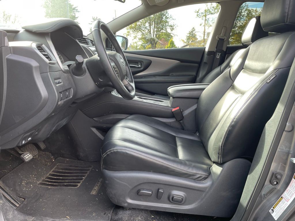 2023 Nissan Murano SV photo 9