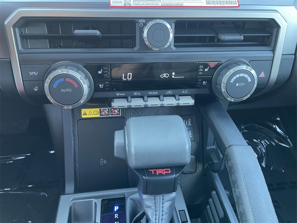 2025 Toyota 4Runner TRD Off-Road Premium photo 27