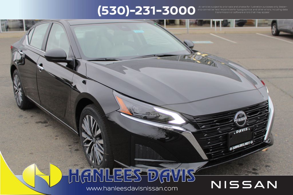 2025 Nissan Altima 2.5 SV photo 2