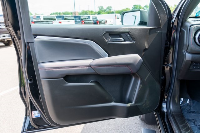 2025 Chevrolet Colorado Z71 photo 10