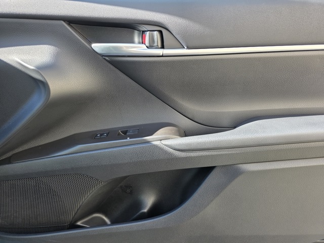 2024 Toyota Camry SE photo 13