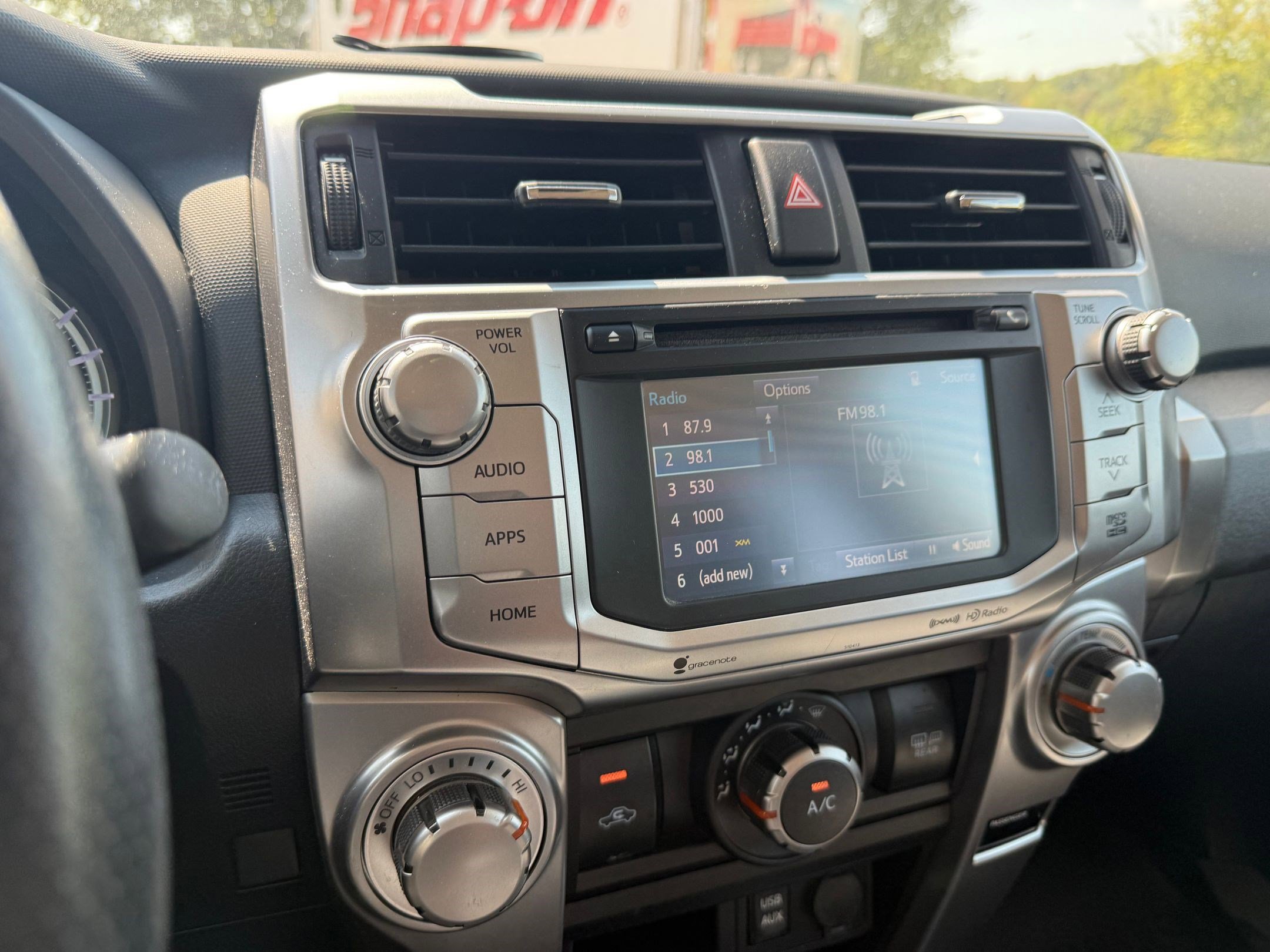 2019 Toyota 4Runner SR5 4WD photo 27