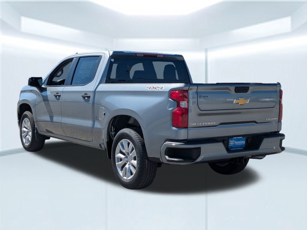 2025 Chevrolet Silverado 1500 Custom photo 3