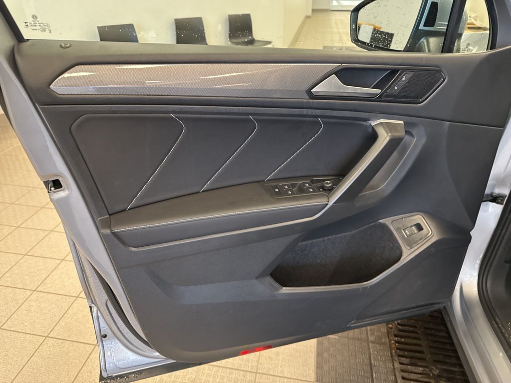 2024 Volkswagen Tiguan SE Wolfsburg Edition photo 14