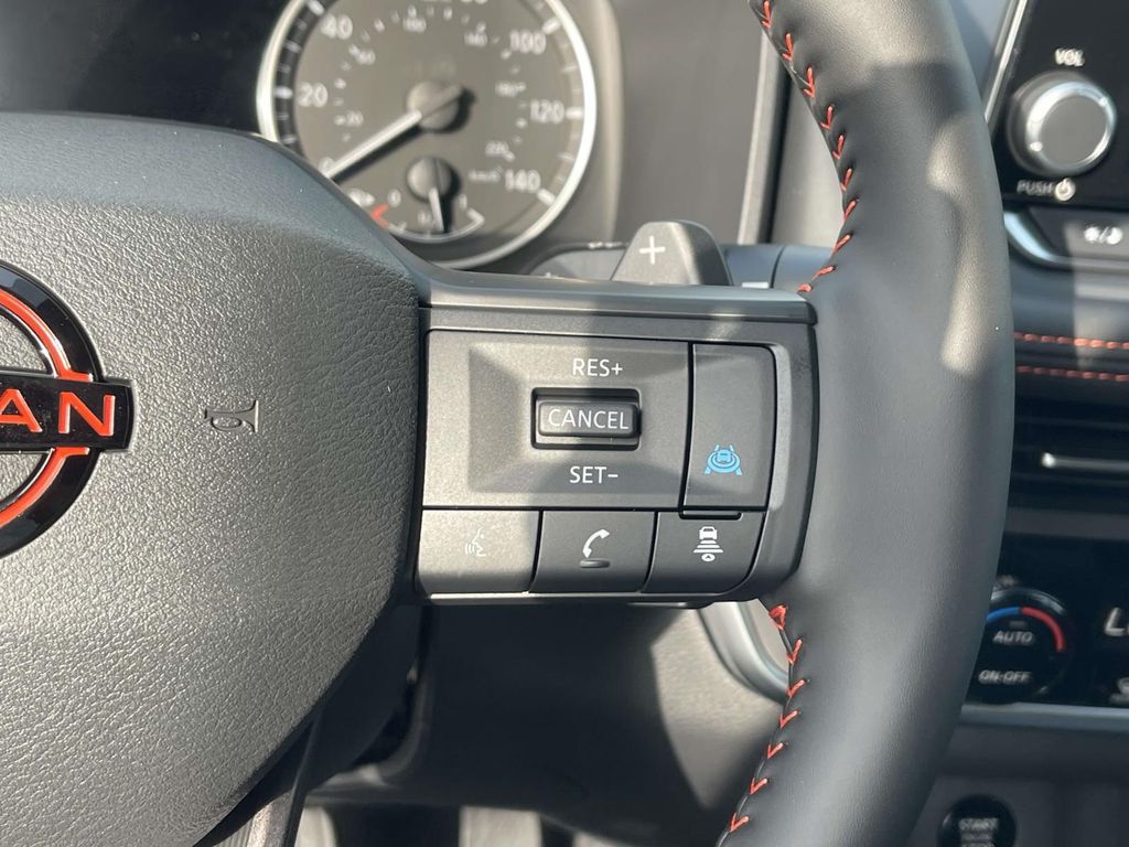2026 Nissan Rogue SV photo 18