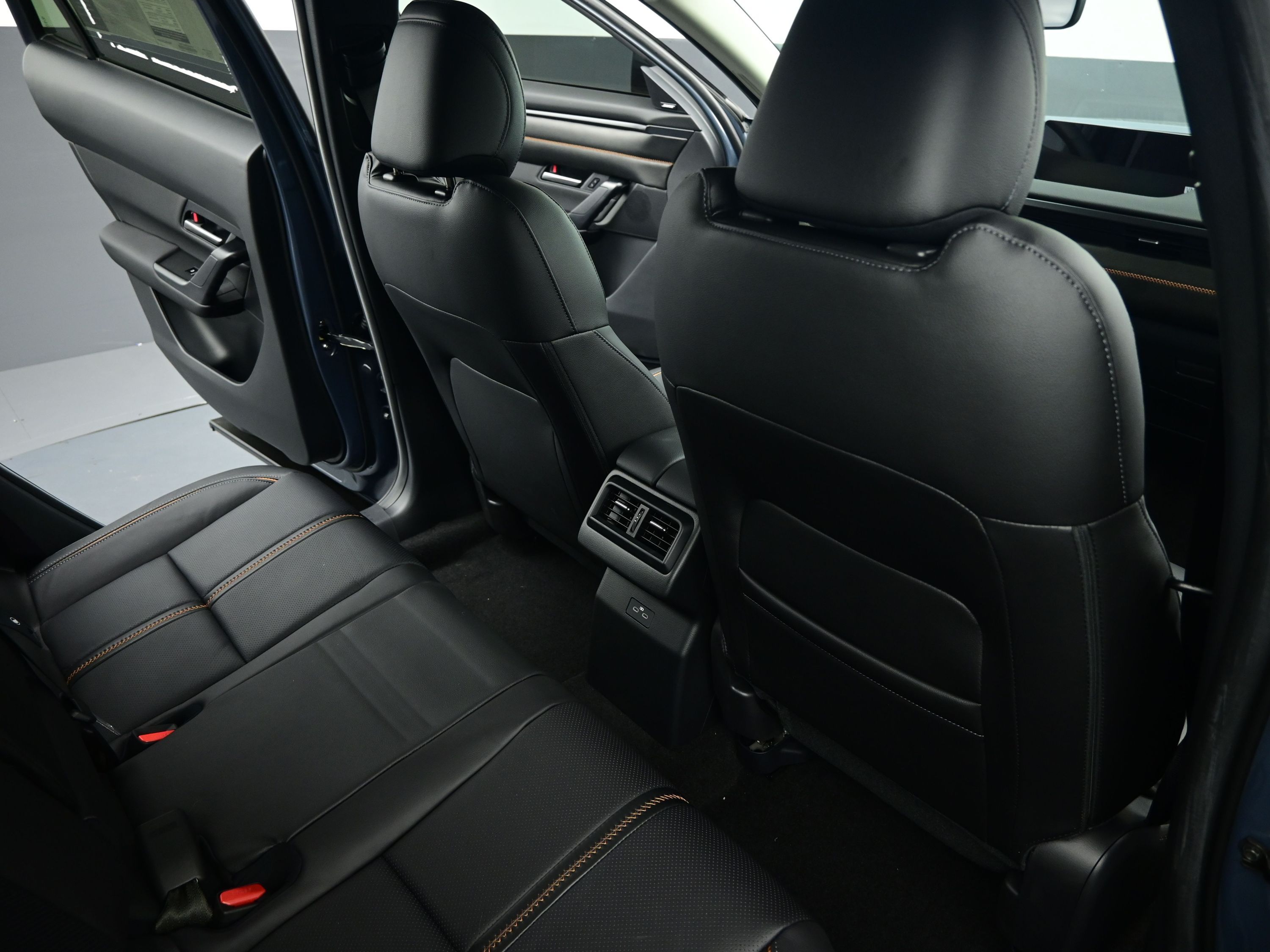 2025 Mazda CX-50 Premium photo 6