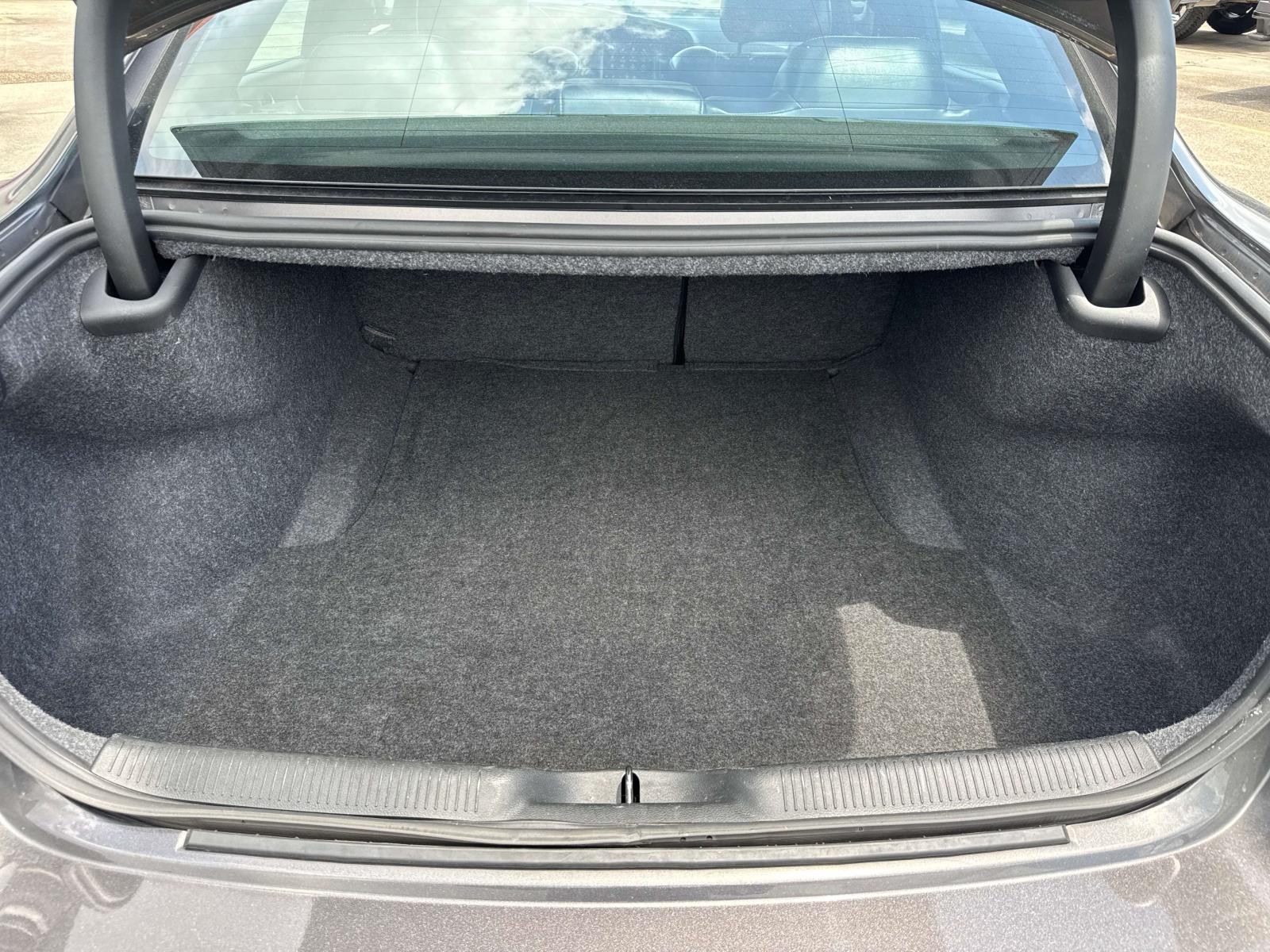 2022 Dodge Charger R/T photo 8