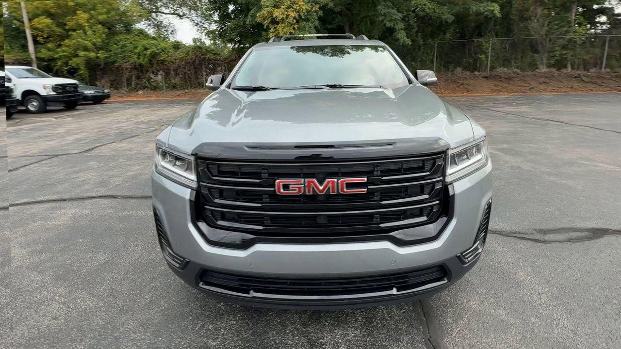 2023 Gmc Acadia SLE photo 3