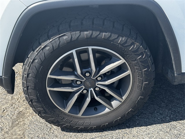 2020 Jeep Grand Cherokee Laredo photo 10