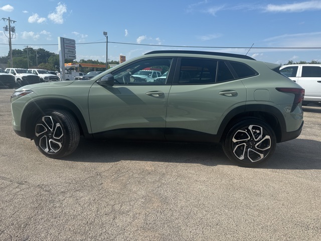 2024 Chevrolet Trax photo 3