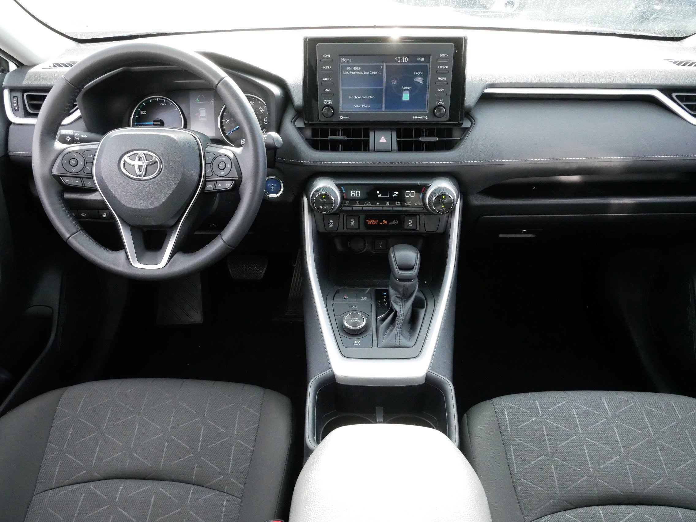 2022 Toyota RAV4 Hybrid XLE photo 10