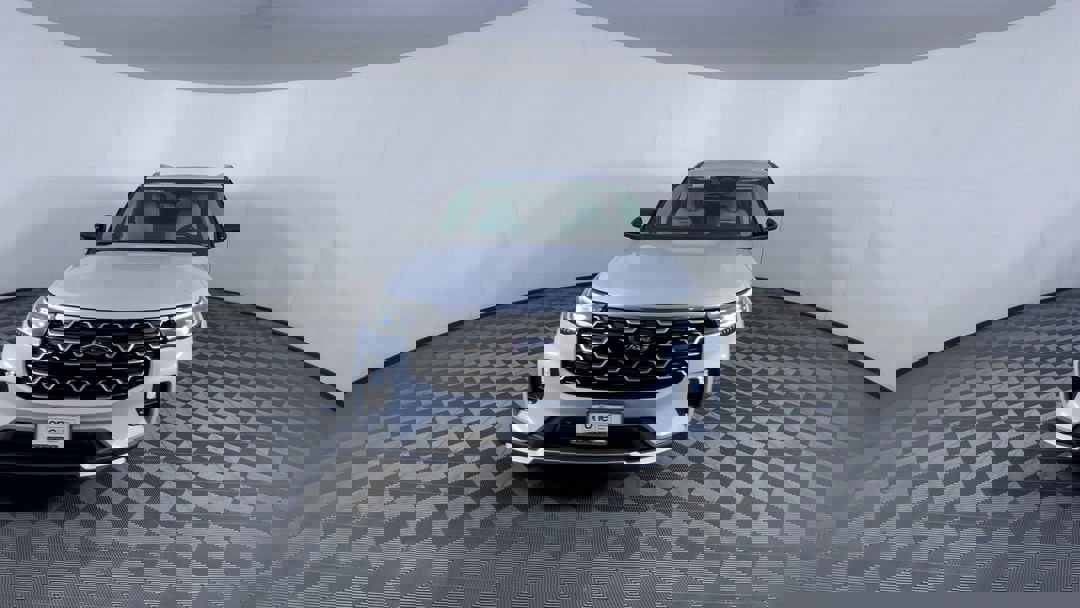 2026 Ford Explorer Platinum photo 3