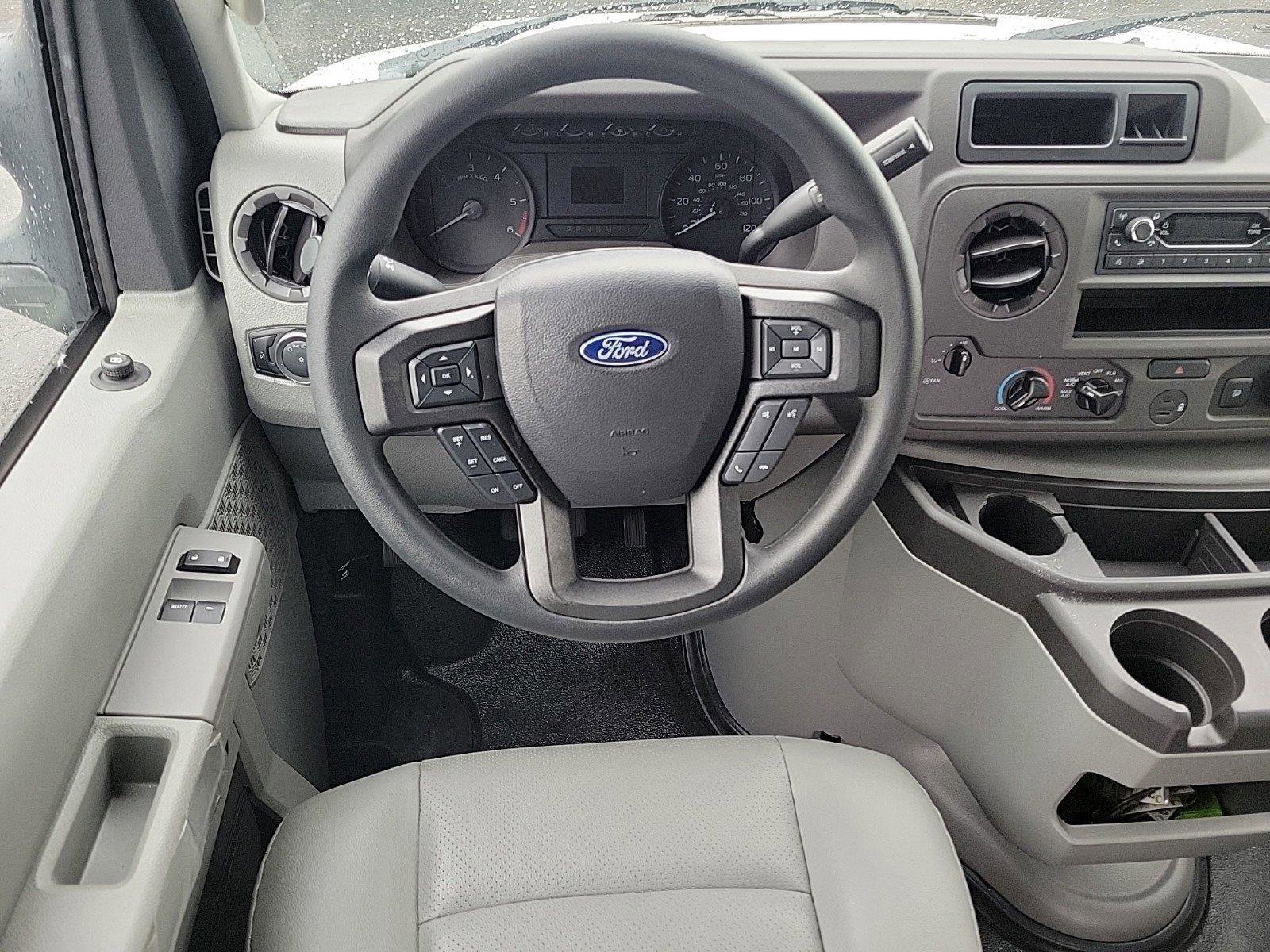 2025 FORD E-350 - Image 23