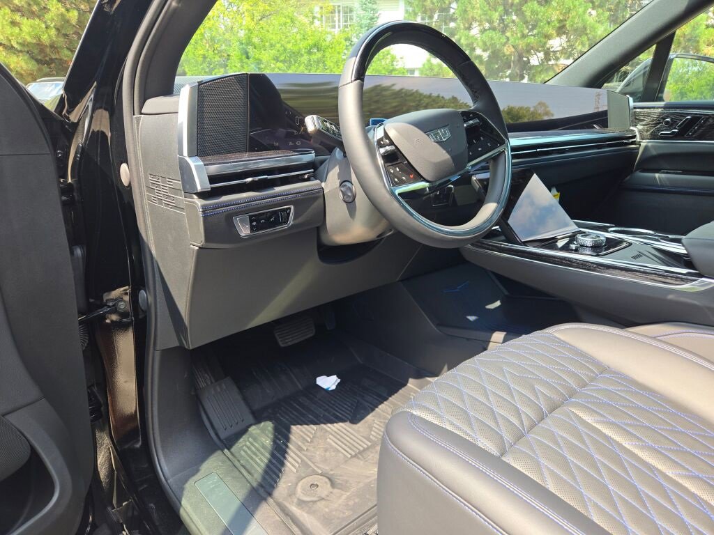 2026 Cadillac Escalade IQ Luxury photo 20