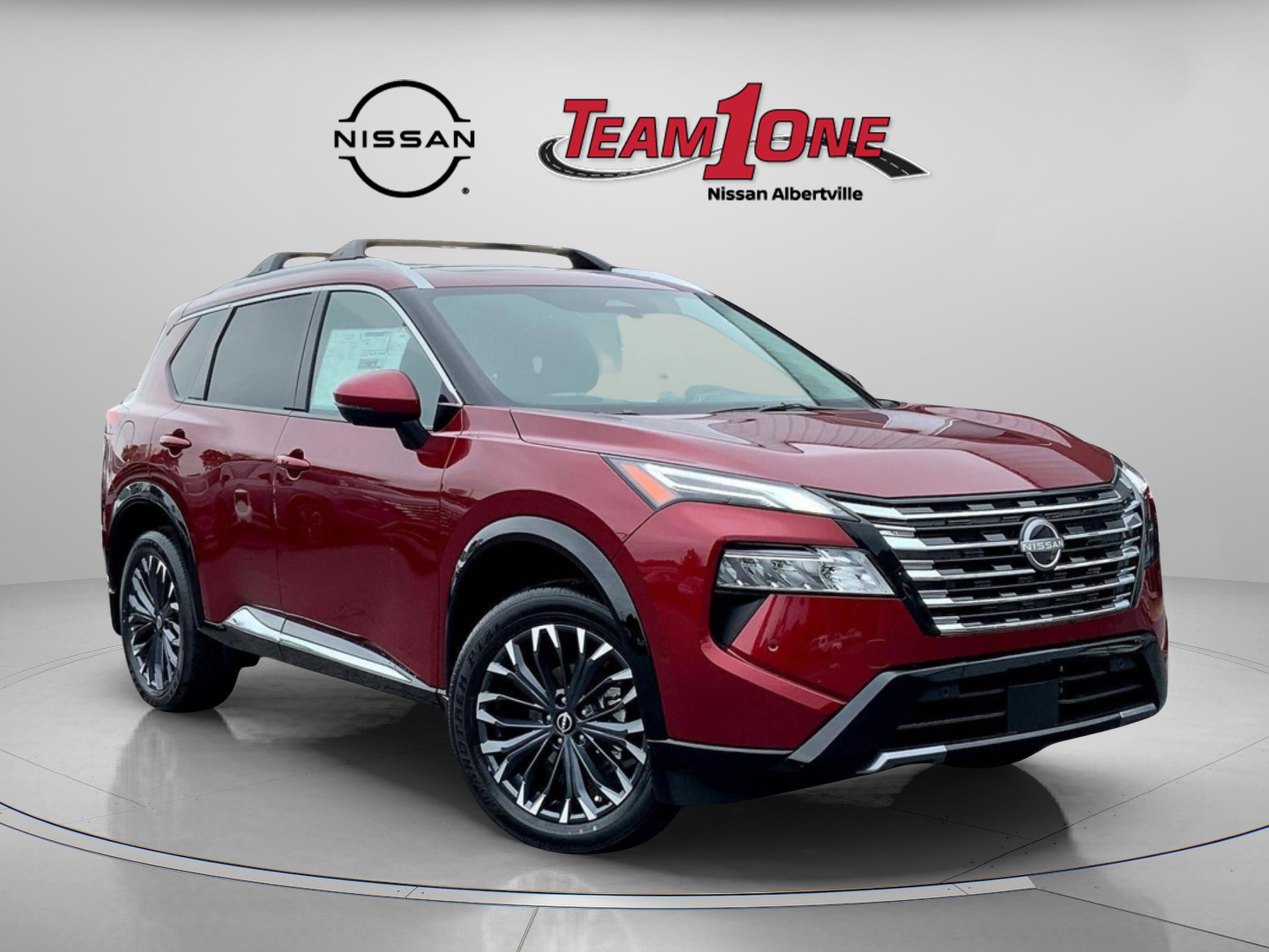 2025 Nissan Rogue Platinum's photo